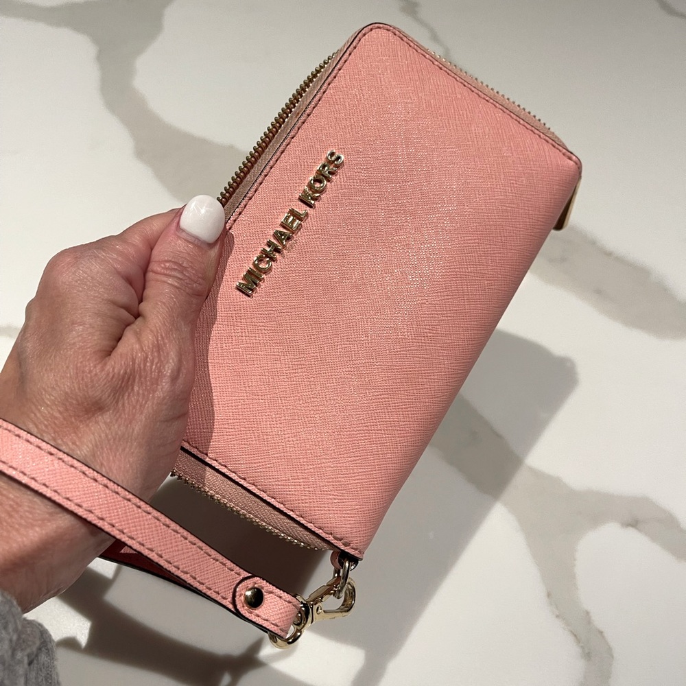 Michael Kors pink / salmon zip wallet wristlet